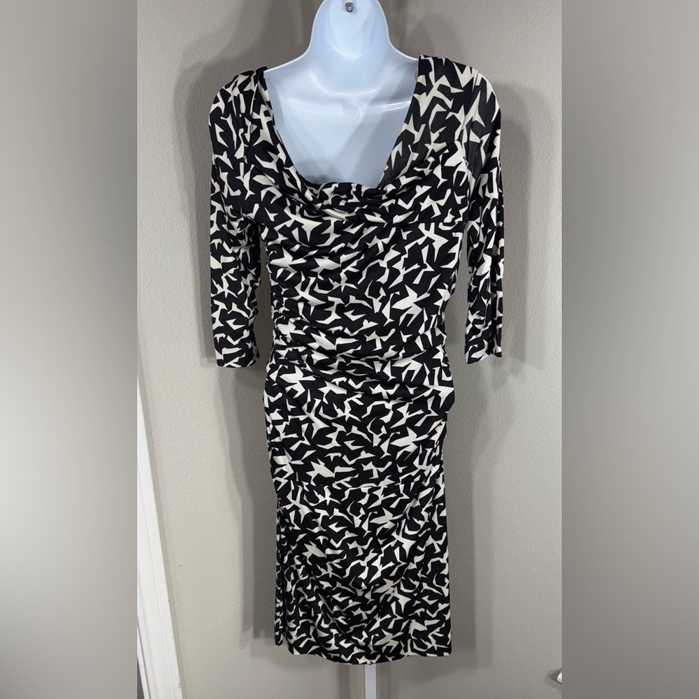 Diane Von Furstenberg Bentley‎ SJ 3/4 Silk Dress Size 10 Black White D5584001F13 - Picture 3 of 10